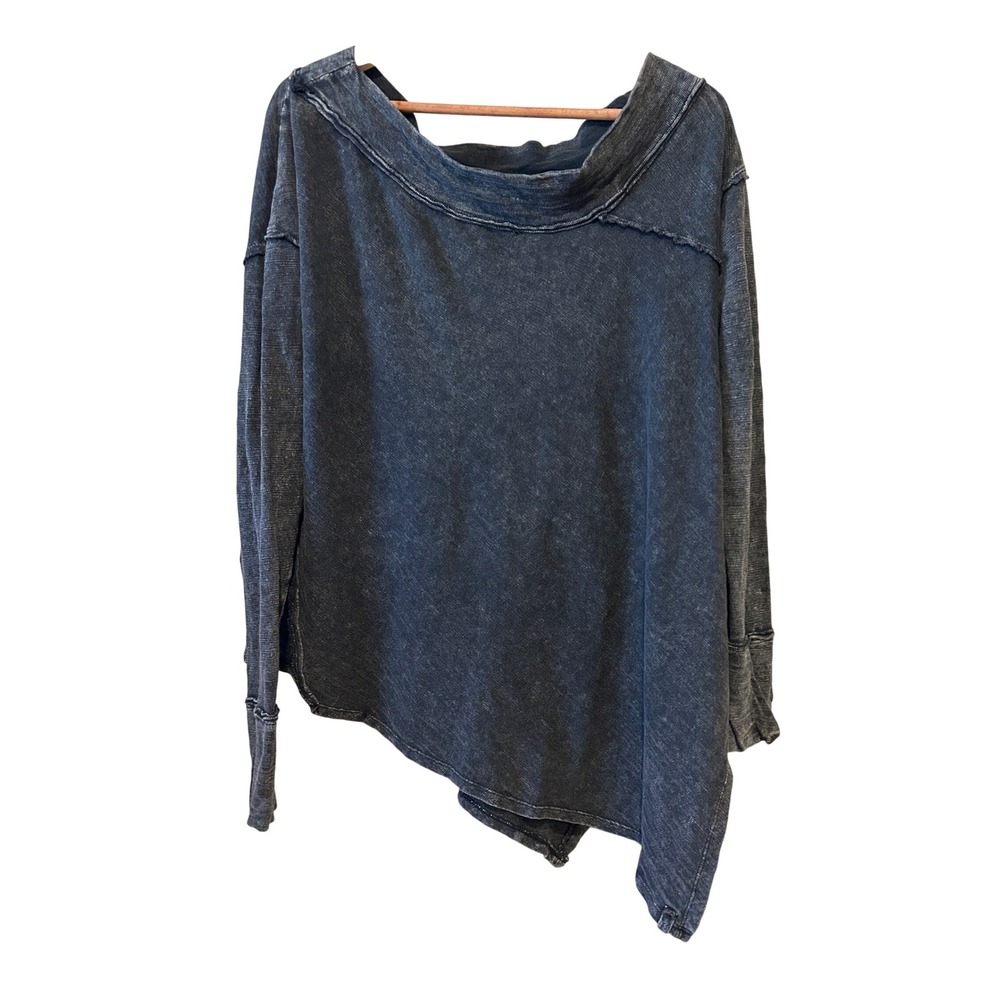 We The Free Top Size S Gray Asymmetrical Hem Raw Edge Slouchy Boho Distressed